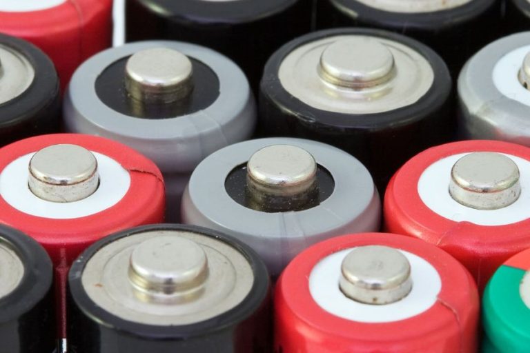 Compare battery pack configurations, including series and parallel setups, and discover which is ideal for your project.