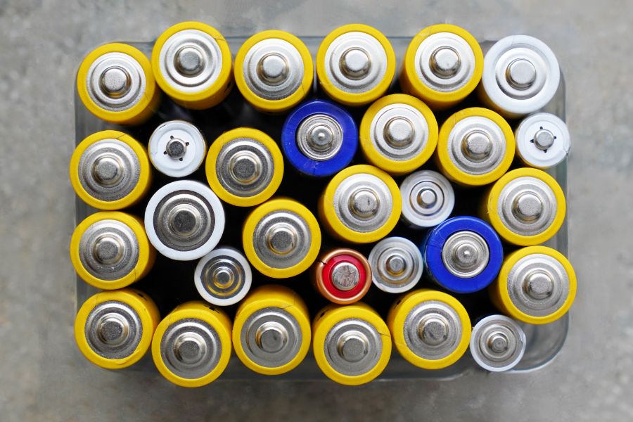 High-drain batteries are essential for power-hungry devices. Learn about the best options, types, and when to use them for maximum performance.