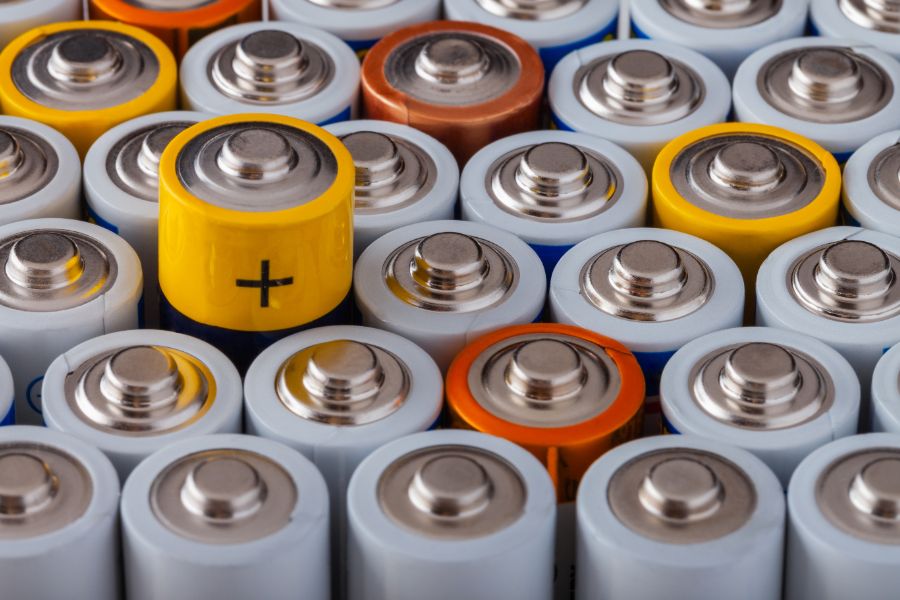 Calculating the true cost of bulk batteries: explore key factors like shipping, storage, and quality control.