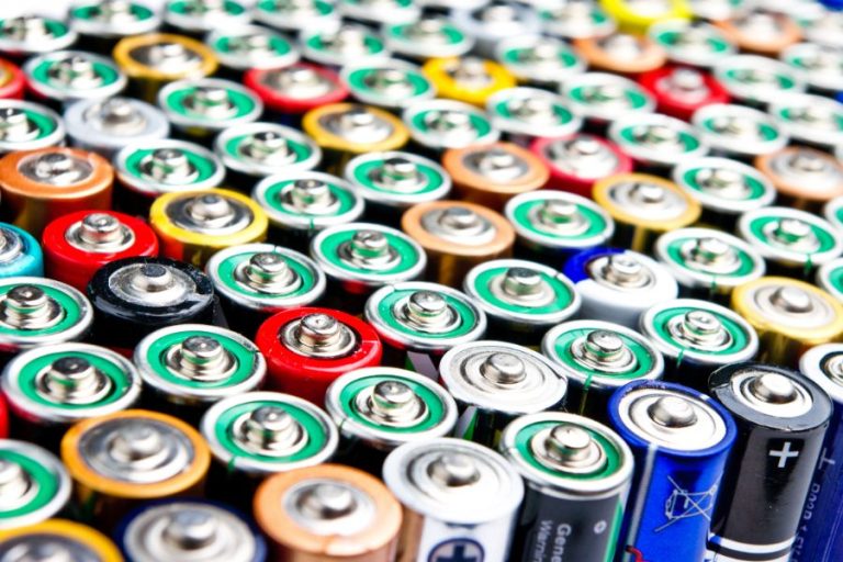 High-capacity battery brands compared: Discover top options for applications like renewable energy, EVs, and portable power systems.