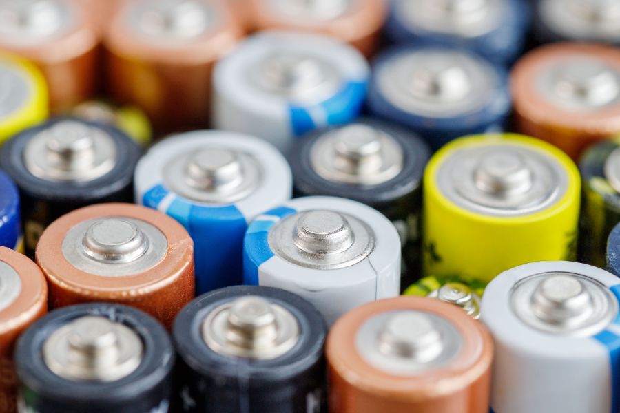 Learn how to properly store batteries for extended periods. Avoid common mistakes and protect your batteries with these expert tips.